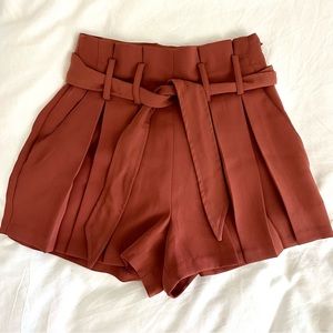 Express Shorts with Belt